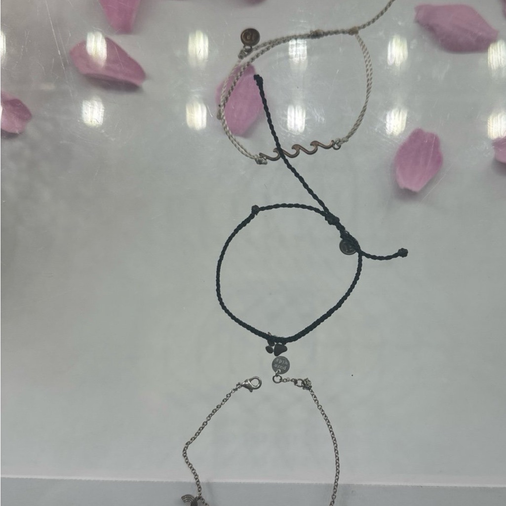 Elegant Black And Silver Women's Bracelet Set